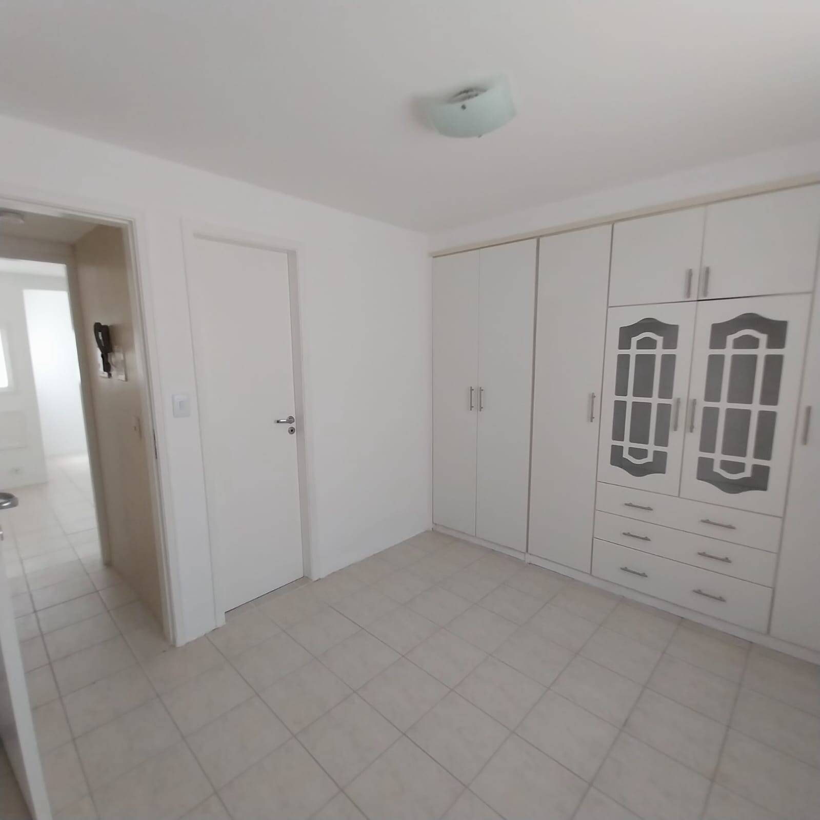 Casa à venda com 3 quartos, 109m² - Foto 17